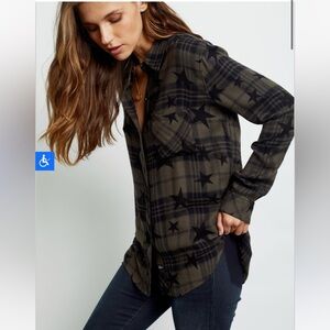 Rails 🖤 hunter stars button down